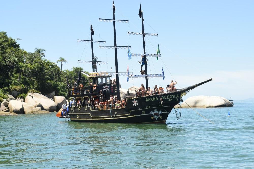 Barco Barba Negra IV